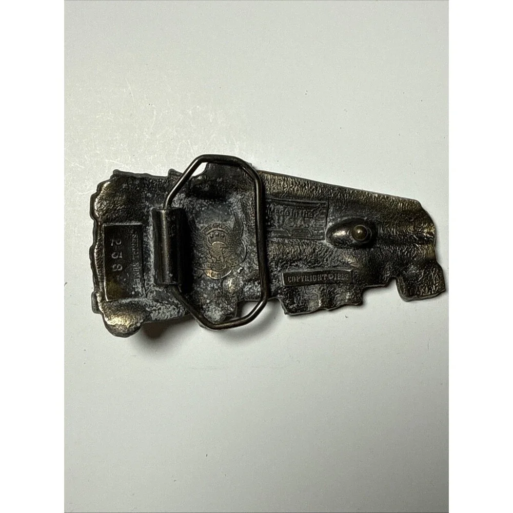Vintage GAB Co 1982 Semi Truck Belt Buckle Fuel Tanker 18 Wheeler USA #238